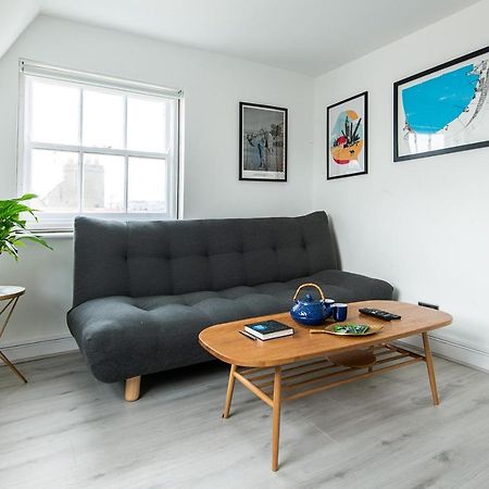 ברייטון Central One-Bedroom, 99 Steps To The Sea מראה חיצוני תמונה